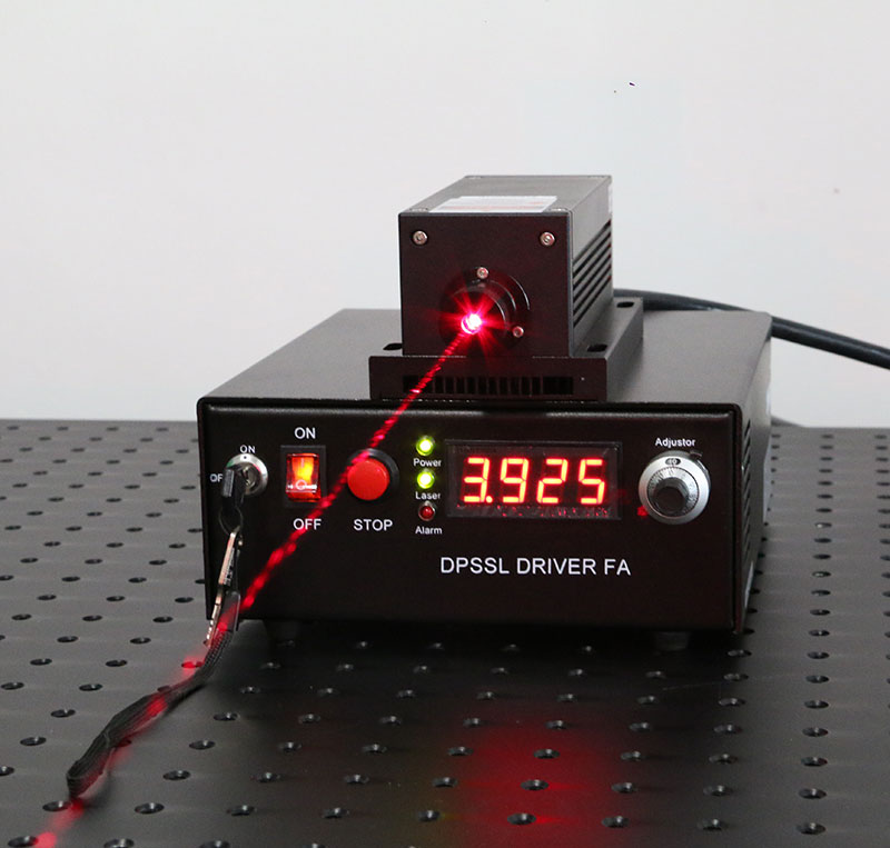 671nm 100mW~400mW Rojo Láser DPSS Diode Pumped Solid State laser with TTL Modulación